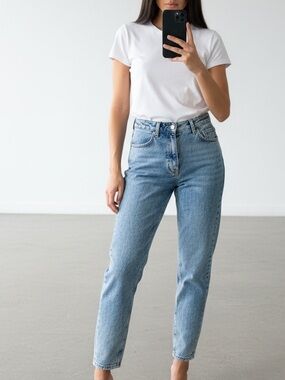 Zara High Rise Tapered Mom Jeans Button Fly Distressed Blue Stonewash Size 30